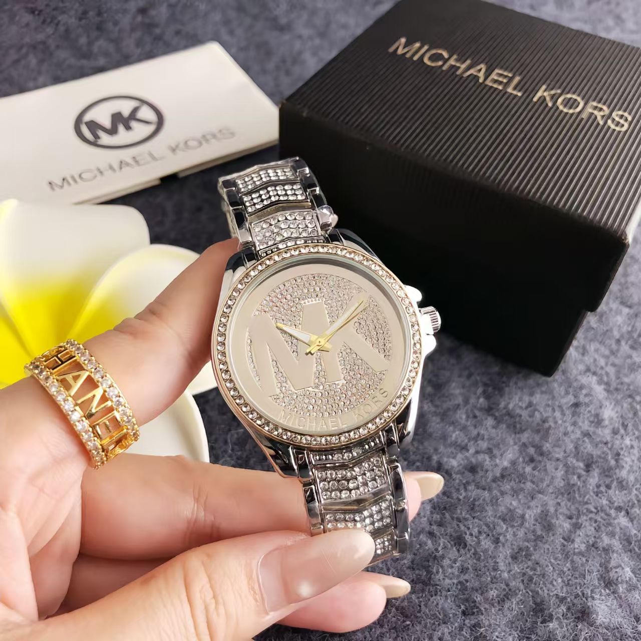 Michael Kors Yeni Moda ve Şık  - Luxury Watch Photography incelemesi ve fiyatı
