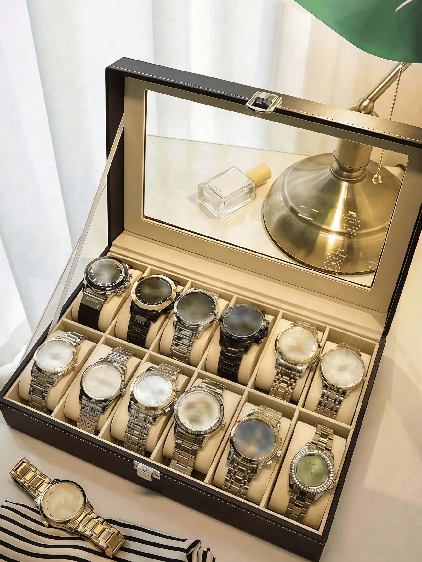 Kilitli Deri Saat Kutusu, Büyü - Luxury Watch Holder incelemesi ve fiyatı
