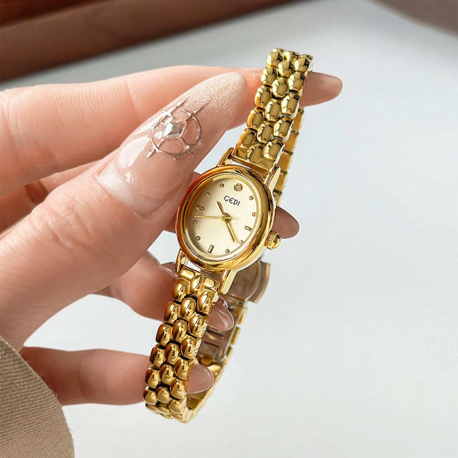 Kadın Orijinal Lüks Marka Saat - Luxury Watch On Sale incelemesi ve fiyatı