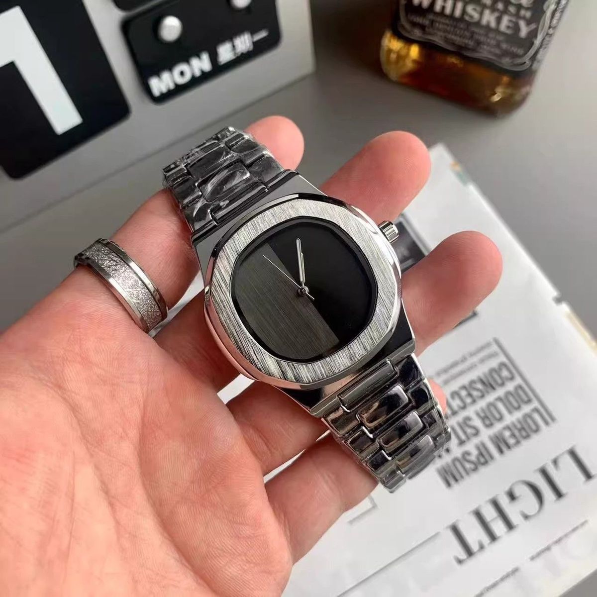 Özel Logo Erkek Kuvars Saat Mi - Luxury Watch Brands Logo incelemesi ve fiyatı