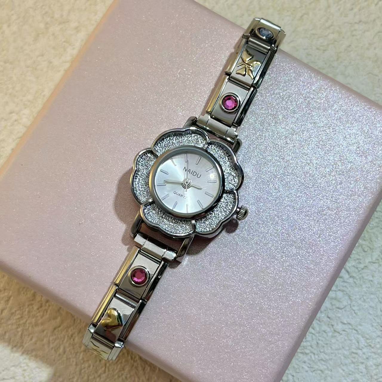 Kadın Kuvars Saatler Zirkonya  - Luxury Watch Gift For Her incelemesi ve fiyatı
